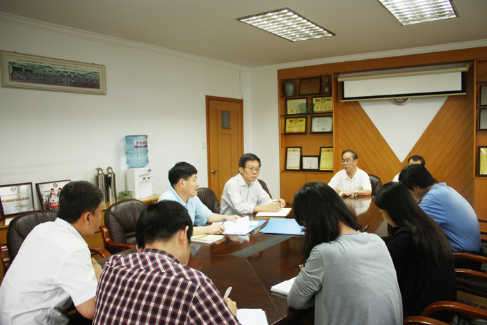 院党委召开群众路线教育实践活动支部书记专题会