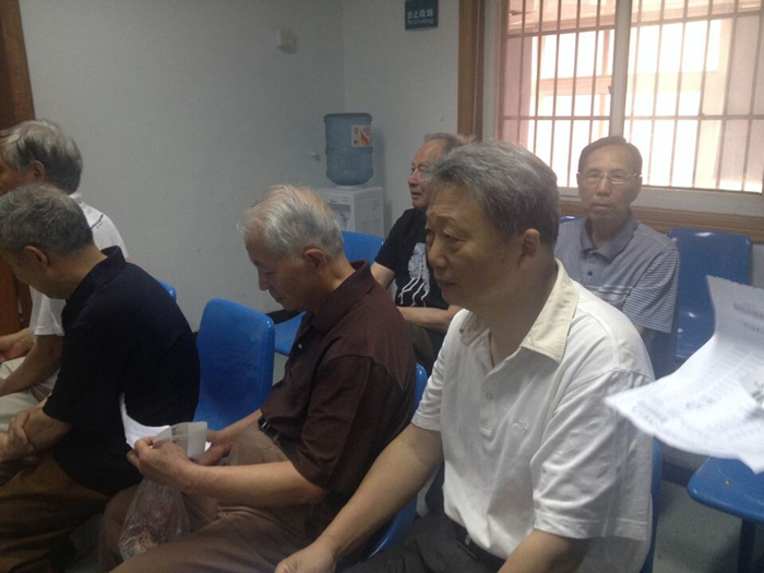 关爱退休人员，我院完成退休人员年度体检工作