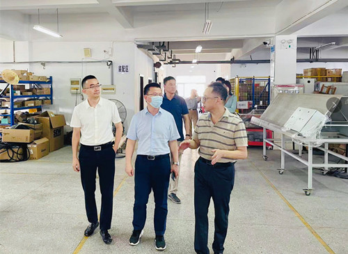 冯俊到公司调研指导
