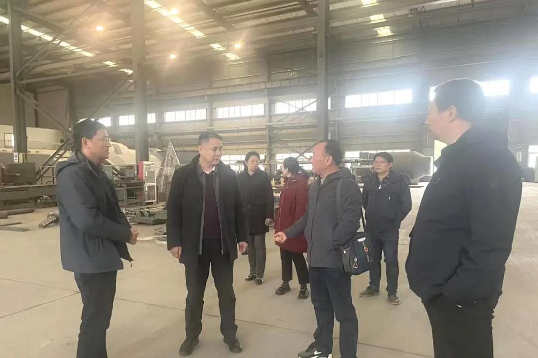 武发德调研中国新材院